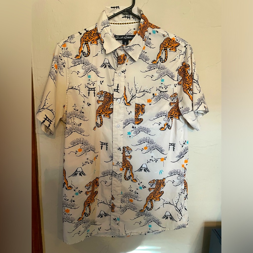 Just Attitude medium Tiger light short sleeved button down shirt. My Favorite
